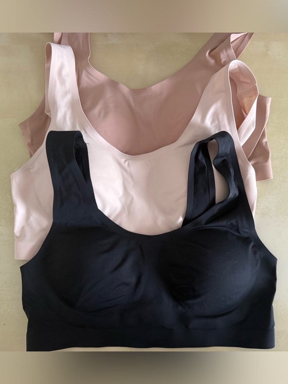 Victorias Secret Padded Seamless Sports Bra Set Sz S Lot of 3